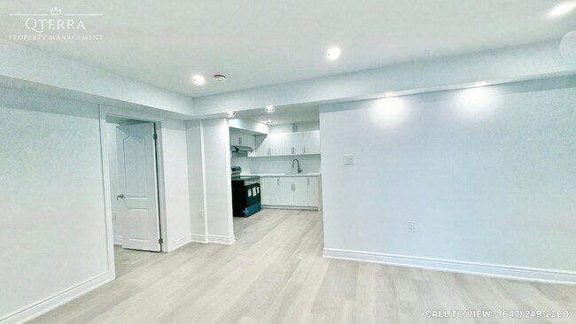 Building Photo - 1641 Sherbrook Dr