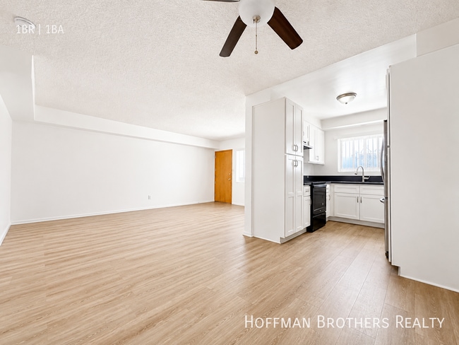 Building Photo - 632 Manchester Dr