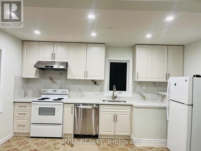 Photo du bâtiment - 77 Nash Dr