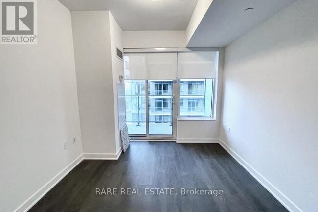 Building Photo - 195 Redpath Ave