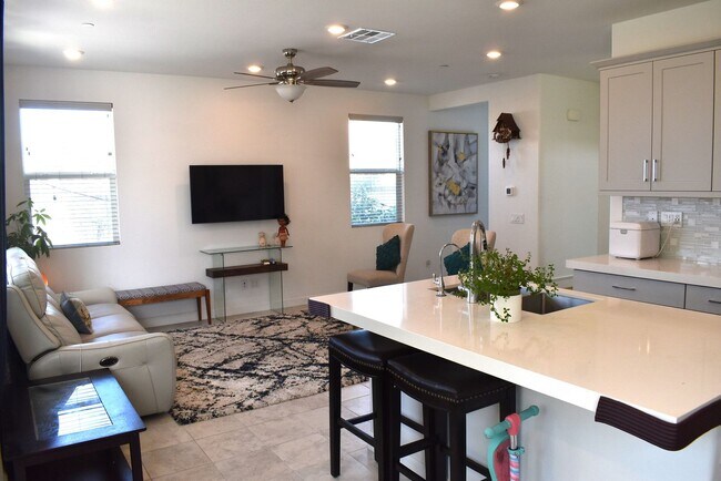 Building Photo - Newer Construction- 3 Bedroom 2.5 Bath Det...