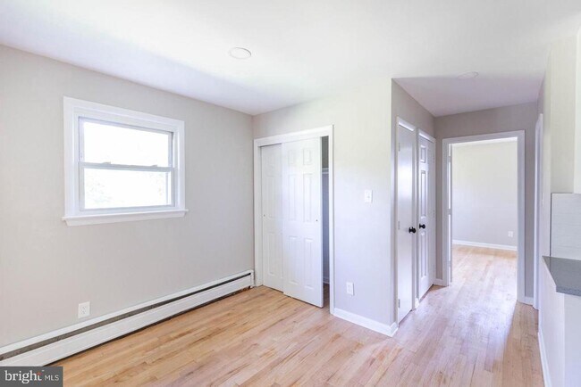 Foto del edificio - 14698 Colchester Rd