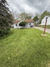 Building Photo - 44 S Bon Air Ave
