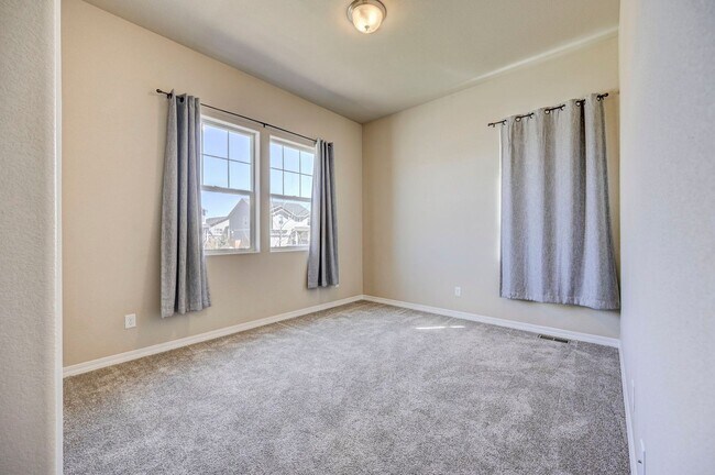 Building Photo - STUNNING RANCHER IN STERLING RANCH WITH MO...