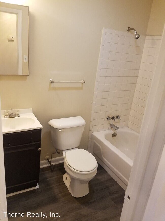 400 E Northern Blvd, Tarboro, NC 27886 Room for Rent in Tarboro, NC