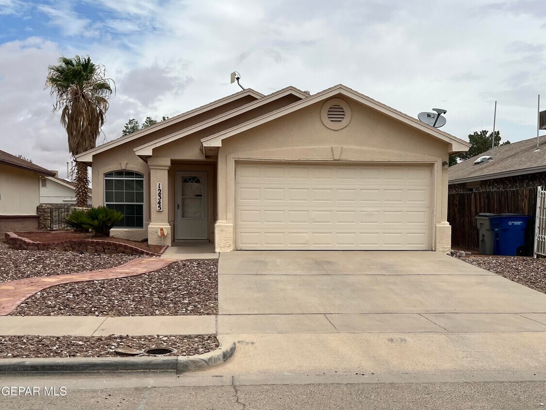 Foto principal - 12345 Tierra Plata Dr