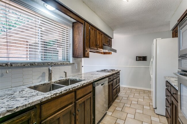 Foto del edificio - 8 Winding Creek Ct