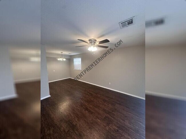 Foto del edificio - 333 W Campbell Dr