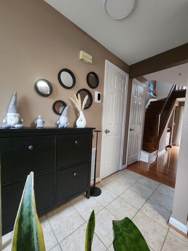 Vestíbulo - 3411 Lindenwood Dr