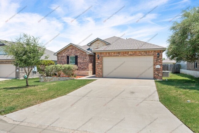 Building Photo - 5607 Blackstone Dr