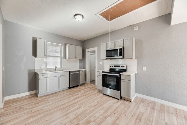 Foto del edificio - 815 N Travis St