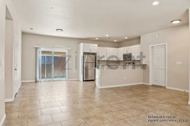 Building Photo - 16472 Smoke Tree St
