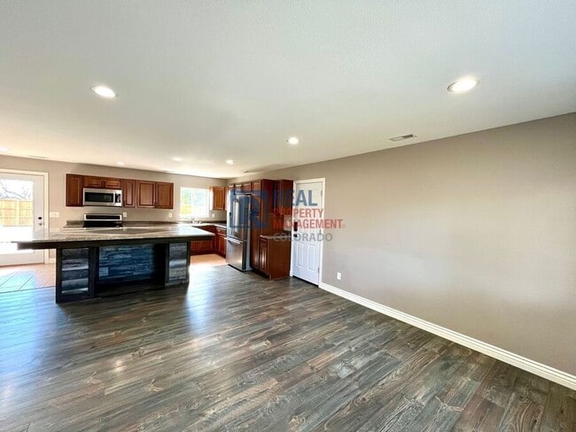 Foto del edificio - 1675 Tahlequah Dr