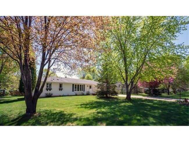 Building Photo - 5 br, 2 bath House - 14429 Vintage Street NW