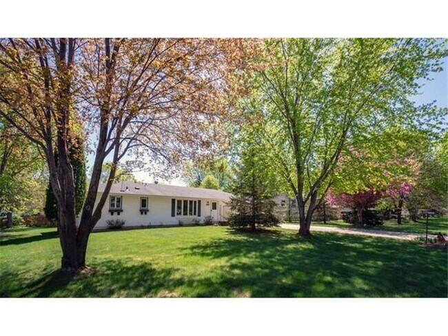 Foto del edificio - 5 br, 2 bath House - 14429 Vintage Street NW
