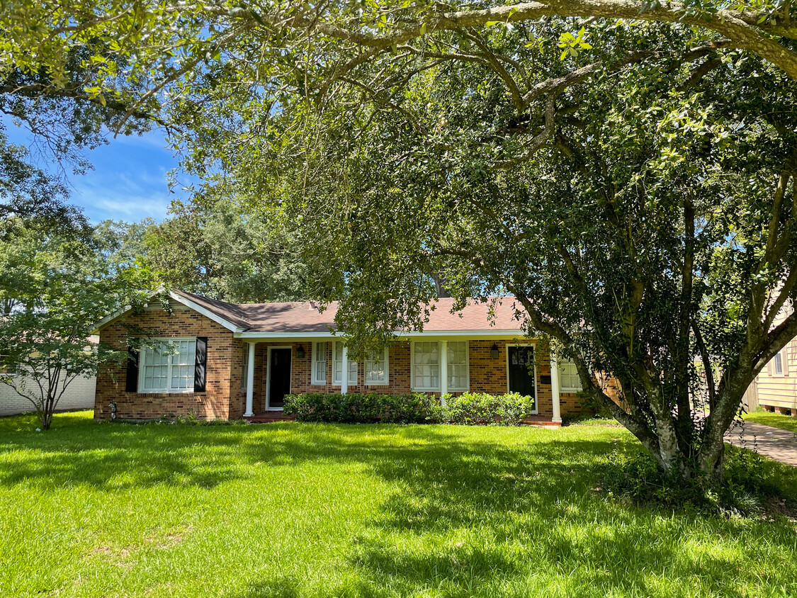 Adorable single family cottage in Calder Place - 175 Manor Street