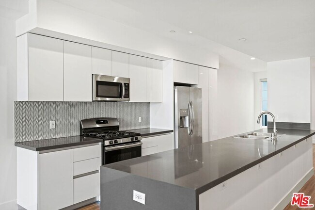Foto del edificio - 11818 Dorothy St