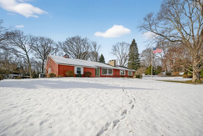 Building Photo - 9 Harbor View S