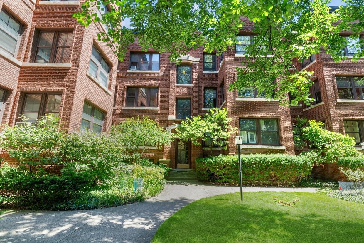 Primary Photo - 1125 Maple Ave