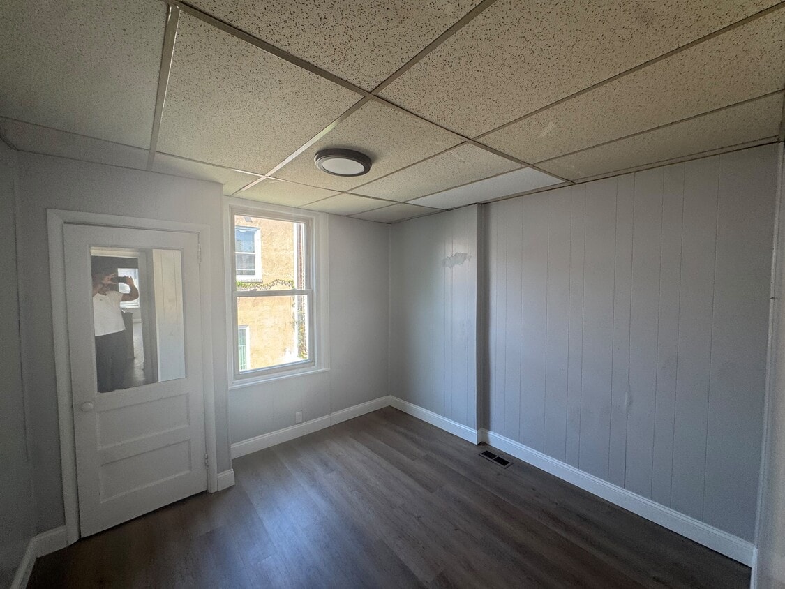 Photo - 843 S Alden St (Philadelphia, PA)