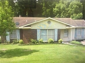 Building Photo - 3105 Olene St