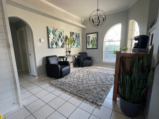 Foto del edificio - 14138 Bounty Ave