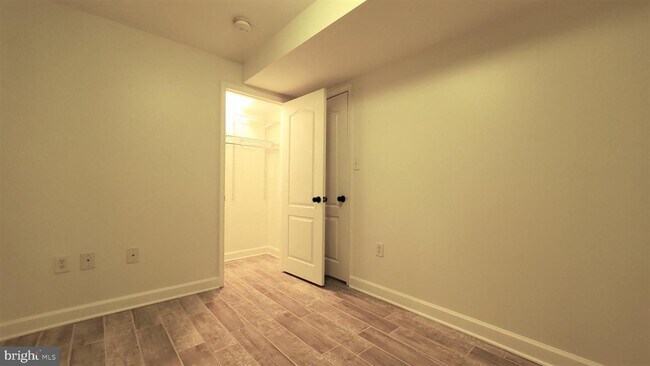 Foto del edificio - 810 9th St NE