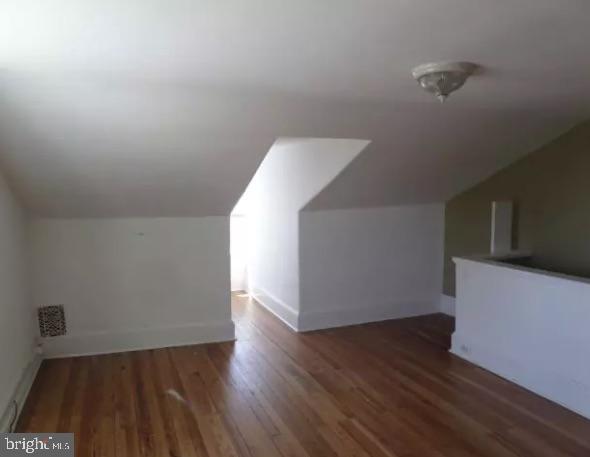 Foto del edificio - 7611 Ridge Ave