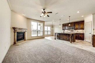 Building Photo - 820 Lake Meadow Ln