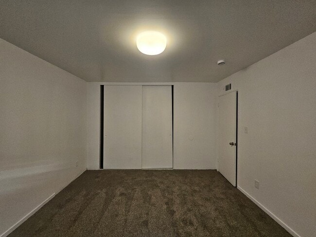 Building Photo - Spacious Private Home with Pool on Nearly Half an Acre