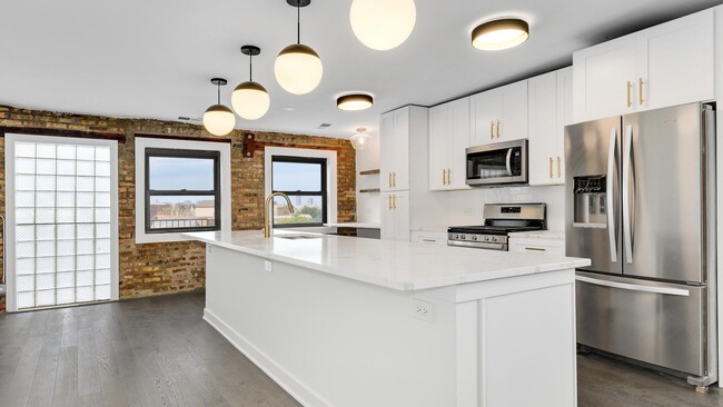 Building Photo - 06 - Mil 1371 LLC