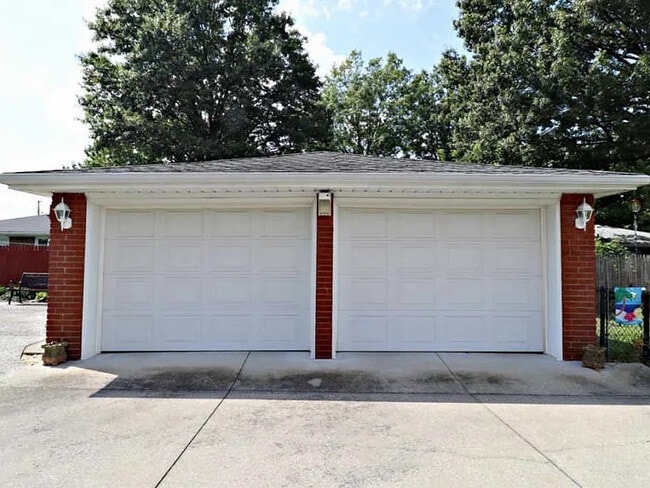 Photo - 4410 Estate Dr House