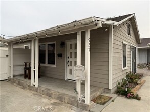 Building Photo - 927 El Dorado St