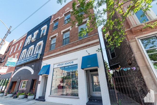 Building Photo - 1429 W Chicago Ave