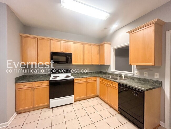 Building Photo - 632 Parkside Cir