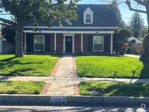 Building Photo - 3383 Broadmoor Blvd N