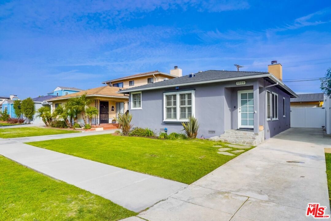 Foto principal - 8404 Holy Cross Pl