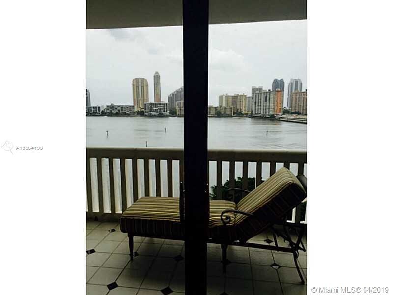 Foto principal - 2800 Island Blvd