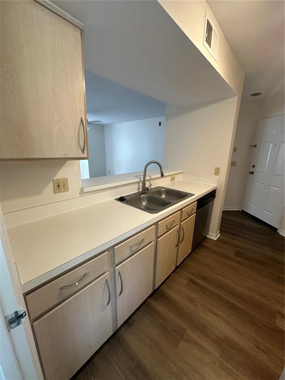 Foto del edificio - 7250 Westpointe Blvd