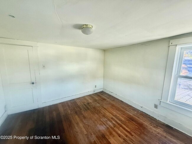 Foto del edificio - 662 Simpson St