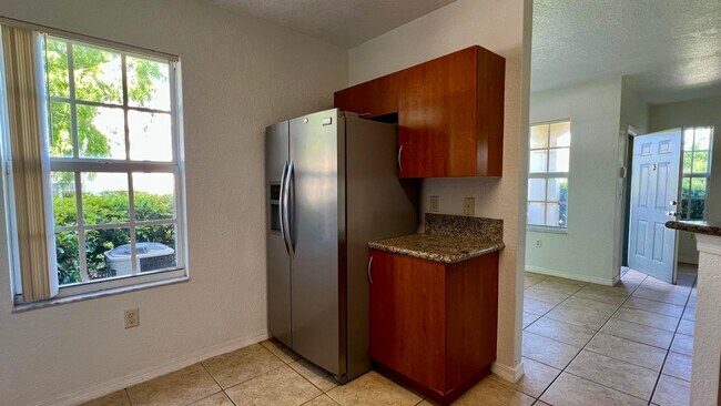 Foto del edificio - 136 SW Peacock Blvd