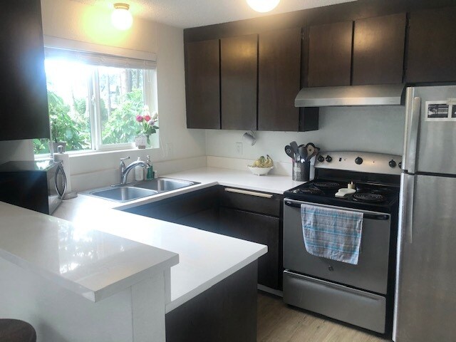 Foto del edificio - 19501 76th Ave W