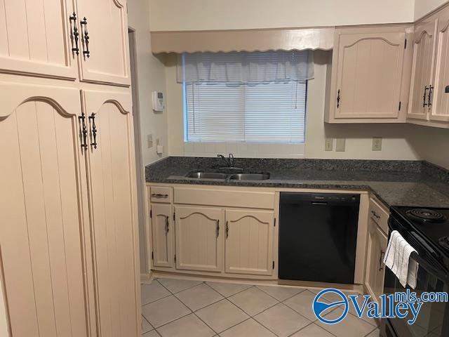 Foto del edificio - 206 Springvale Cir