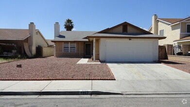 Building Photo - 4417 Newhaven Dr