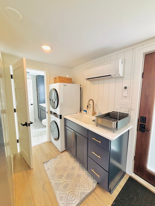 Foto del edificio - 7713 Knoll St