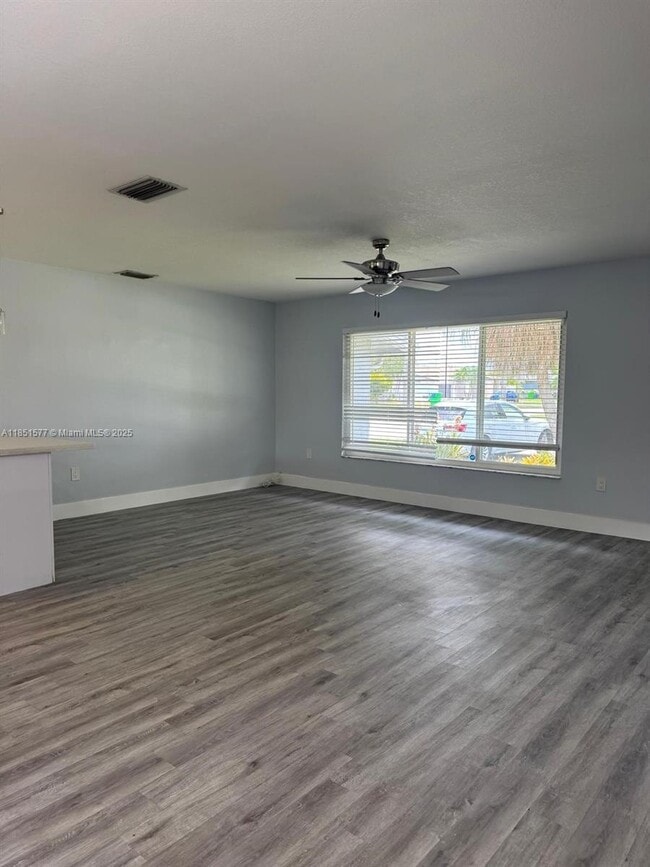 Building Photo - 11500 NW 39th St