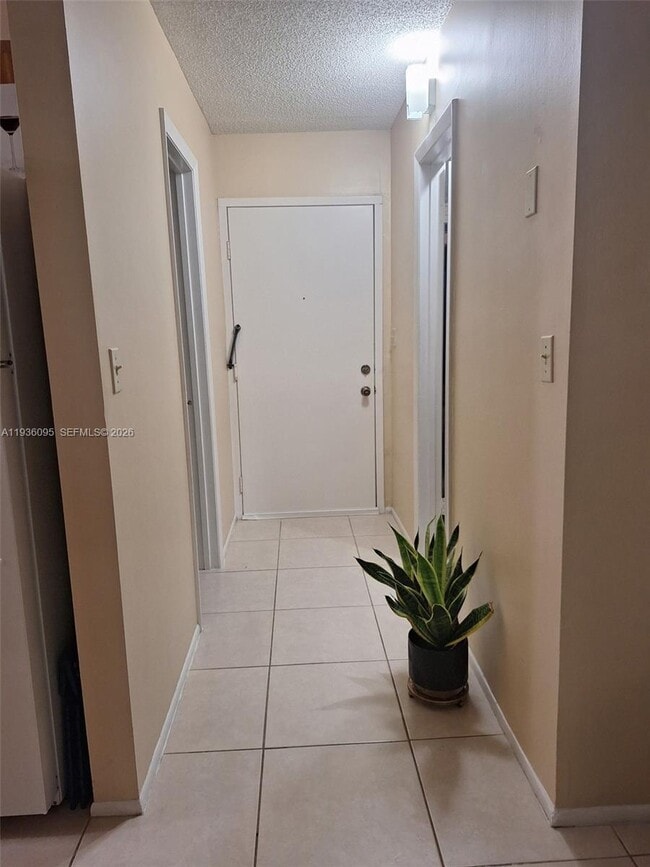 Foto del edificio - 2701 Riverside Dr