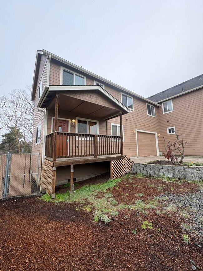 Foto del edificio - 3 Bedroom Duplex on Bailey Hill Rd