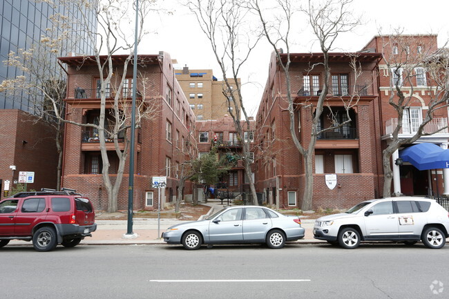 Foto del edificio - Logan St Hilltop Apartments