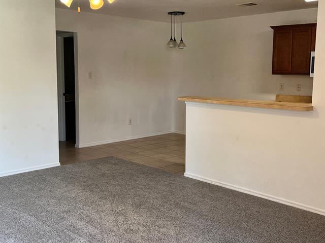 Foto del edificio - 8118 Tanner Ave